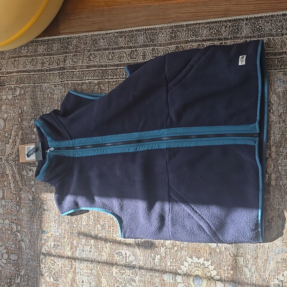 North face vest
